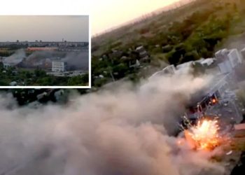 Base of Russian-Abkhaz Battalion ‘Pyatnashka’ Burning in Donetsk