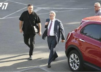 American Expert Enters Vivamedi Clinic to Visit Mikheil Saakashvili