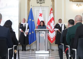 President of Georgia Awards Pilots, Rescuers and Doctors Who Died During Gudauri Tragedy with Medal for ‘Civil Dedication’