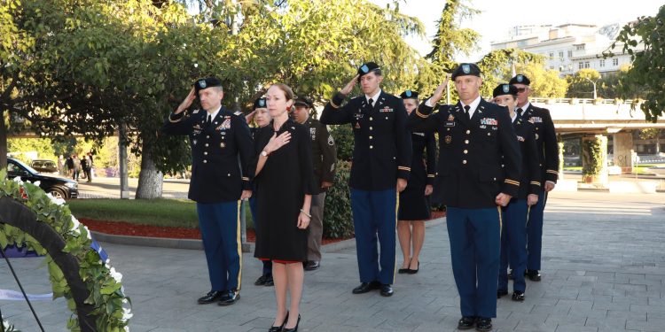 Kelly Degnan Pays Tribute to Memory of those who Perished during War in Abkhazia