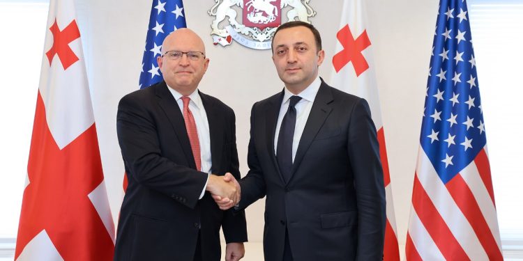 PM Meets with Senior Adviser of US Department of State for Caucasus Negotiations Discusses Difficult Regional and Global Security Situation