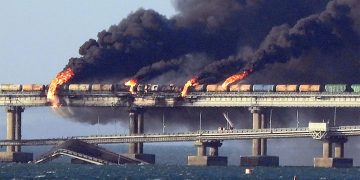 Russia Detains Eight over Crimea Bridge Attack, Sustains Losses in Southern Ukraine