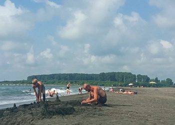 A Russian family builds a sand empire with Georgian sand. Photo by Katie Ruth Davies