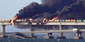 Ukraine Latest: Russia Detains Eight over Crimea Bridge Attack, Sustains Losses in Southern Ukraine