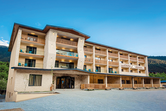 The hotel boasts a convenient location close to the municipal center of Mestia and the nearby ski tracks