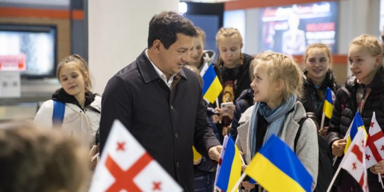 Vice-Speaker Welcomes War-Affected Ukrainian Families