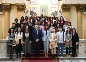 Speaker Meets Students Living in Regions Compactly Inhabited by Ethnic Minorities, Discusses EU Integration