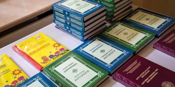 An impressive collection of books was presented to the public with support from the UK and UNDP. Photo by Leli Blagonravova/UNDP