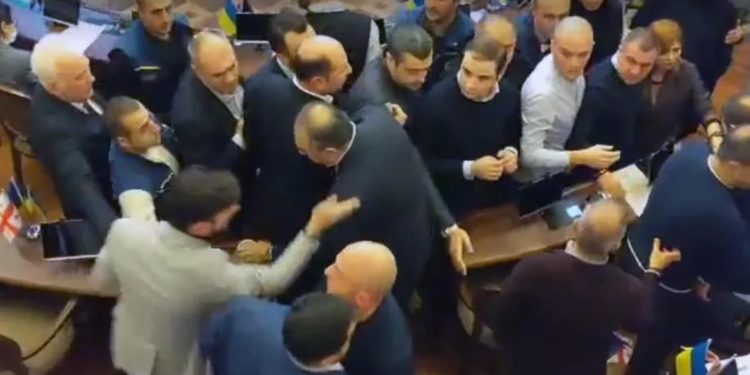 Ruling Team Members, Opposition Deputies Confront Each Other in the Tbilisi City Council