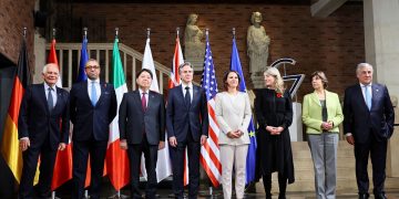 G7 Coalition Agrees on Establishing Fixed Price for Russian Oil