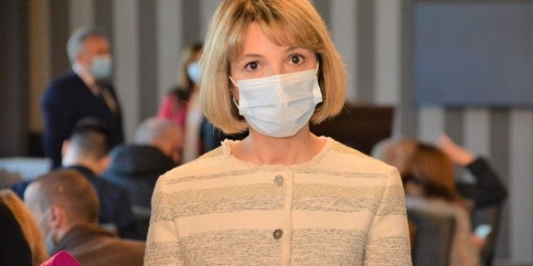 Public Defender Arrives at Vivamedi Clinic to Visit Mikheil Saakashvili