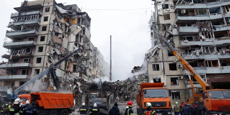 Ukraine: 35 Dead, 35 Missing After Russian Missile Attack on Dnipro Residential Building