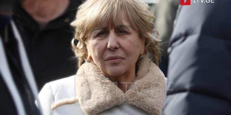 Demonstrators file letter with Ministry of Justice on behalf of National Movement