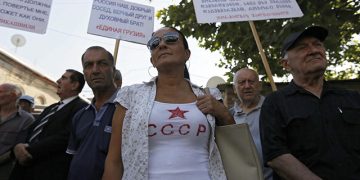Pro-Russian activists demonstrate in Tbilisi. Source: EPA/Zurab Kurtsikidze