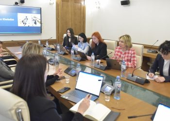 Parliament elaborates on needs of women employed in informal sector