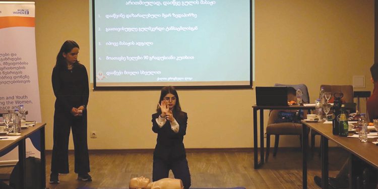 First-aid training conducted by the Women’s National League. Photo by Ana Brelidze