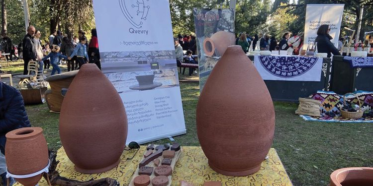 Printed qvevri. Photo by David Mizandari