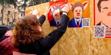 Rally against draft law on agents of foreign influence happening at Parliament