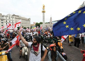 Choosing a path, needing the right leader to get us there. Image source: Getty