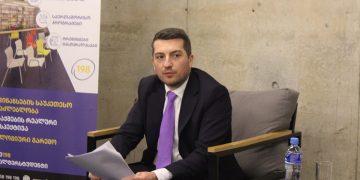 Deputy Ambassador of Italy Discusses the role of communication in diplomacy with Alterbridge students