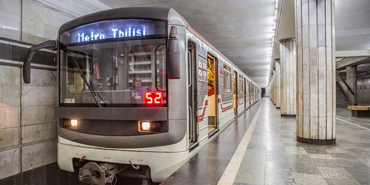 On Easter night, subway to operate until 04:00 am