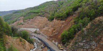 Rikoti Pass opens for trucks today, for light vehicles from April 13