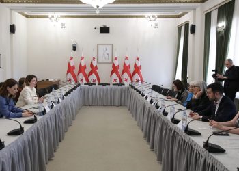 Opposition MPs meet with representatives of center for liberal modernity, discuss 12 recommendations