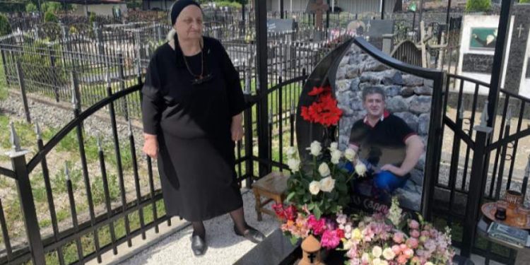 Murdered Giga Otkhozoria’s mother: It’s surprising that we met Russians with a celebration