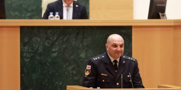 Parliament approves draft law on weapons