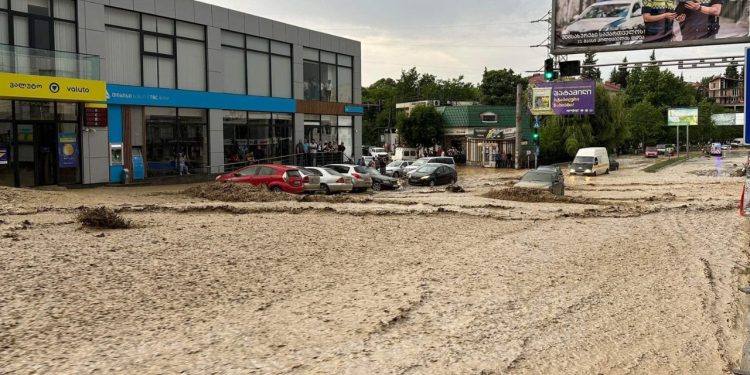 Disaster in Gurjaani municipality – Roads flooded, several villages affected by hail