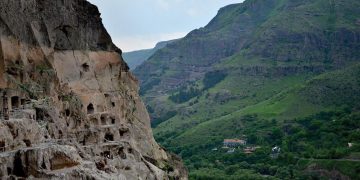 Vardzia cave complex. Source: georgiantravelguide