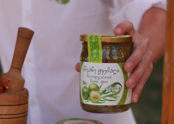 “Ojakhuri” Expanding Abroad with Delicious Jams, Compotes, and Pickles