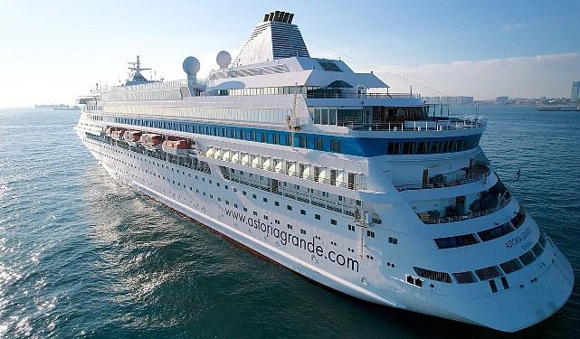 Maritime Transport Agency of Georgia Ensures Cruise Liner Astoria Grande Sails Freely for Tourism Purposes