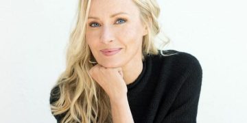 Designer/model Jill Sorensen on her mission to fight domestic violence & support women