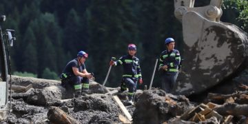 Death toll in landslide-hit Shovi rises to 20