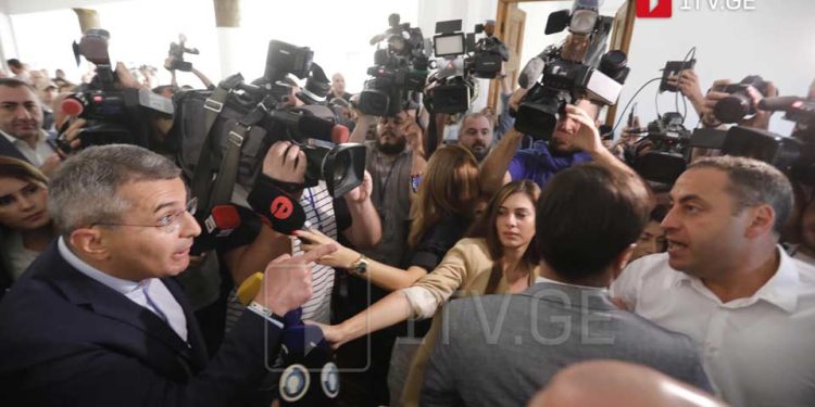 Physical confrontation between the opposition and Georgian Dream MPs in Parliament