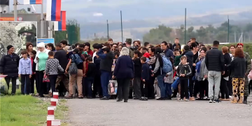 Nagorno-Karabakh: MEPs demand review of EU relations with Azerbaijan