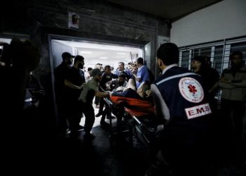In deadly day for Gaza, hospital strike kills hundreds