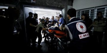 In deadly day for Gaza, hospital strike kills hundreds