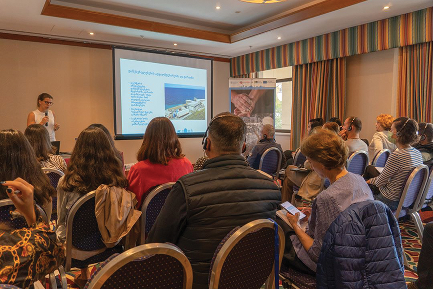 Through the support of the European Union (EU) and Sweden, under ENPARD IV, FAO implemented a five-day training program on food safety in the aquaculture sector. Source: FAO