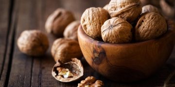 Export of nuts and walnuts decreases, while import increases