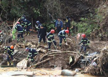 Baghdati Landslide kills 6