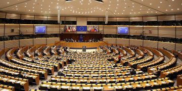MEPs adopt resolution on closer ties between Armenia and EU