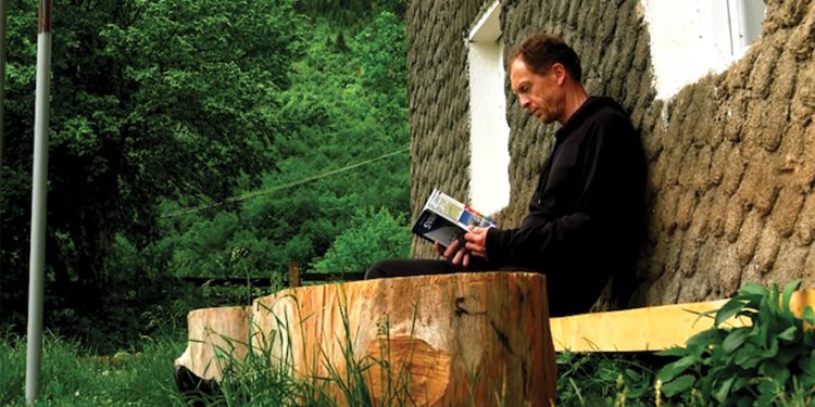 Richard Baerug reading one of his previous books. Source: Agenda.ge.