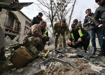 Several people were injured as missile debris fell in Kyiv this week. Source: Getty Images