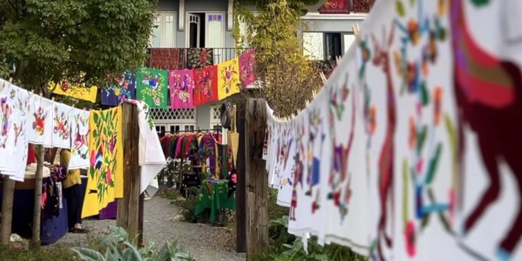 Adjarian embroiderer and weaver women in Gardenia Shevardnadze
