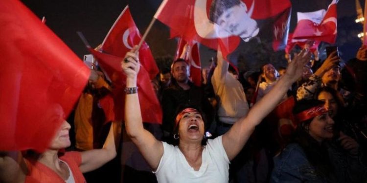 Türkiye elections: Opposition wins in Istanbul, other big cities