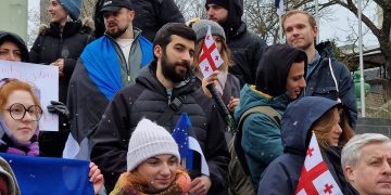 Georgians living in Tallinn protest against bill on “foreign influence”