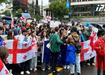Georgia’s students on way to parliament building