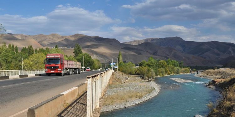 Cooperation can Cut Carbon Footprint of Trade in CAREC Region — ADB